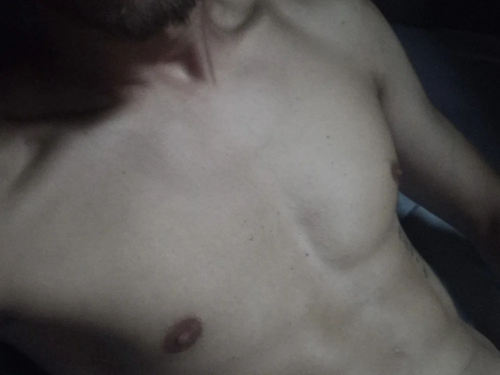 aleksissquirting Offline XXX Chat