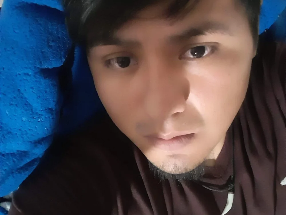 ERICCK21A Obrolan XXX Offline