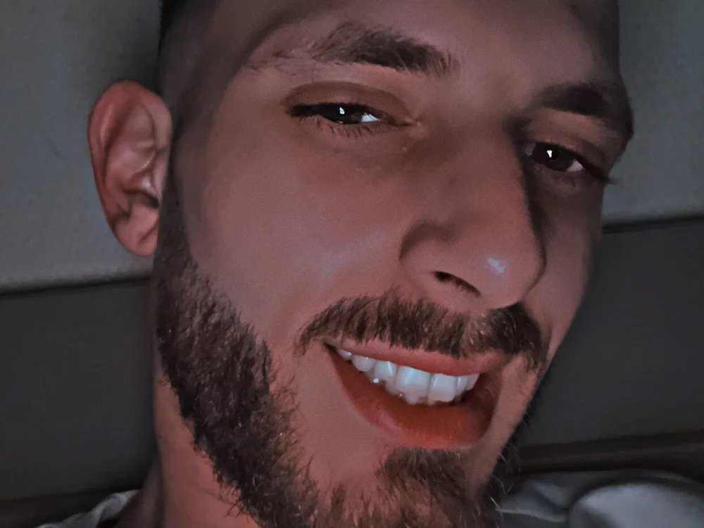 skgzzon 离线XXX聊天