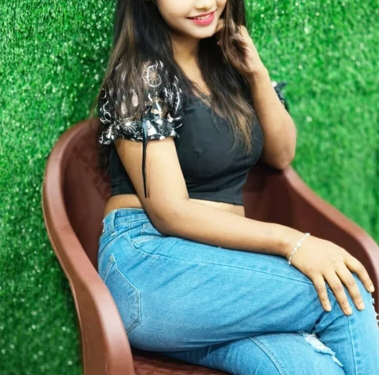 rupali298292's Offline Chat Room