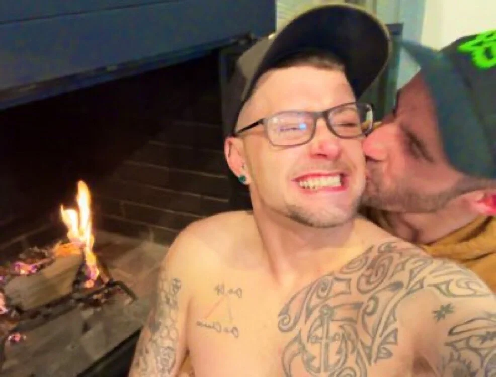 weknowourworth6999 Chat XXX Ngoại tuyến