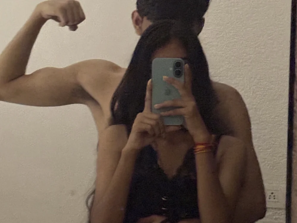 young_couple76 Chat XXX Ngoại tuyến