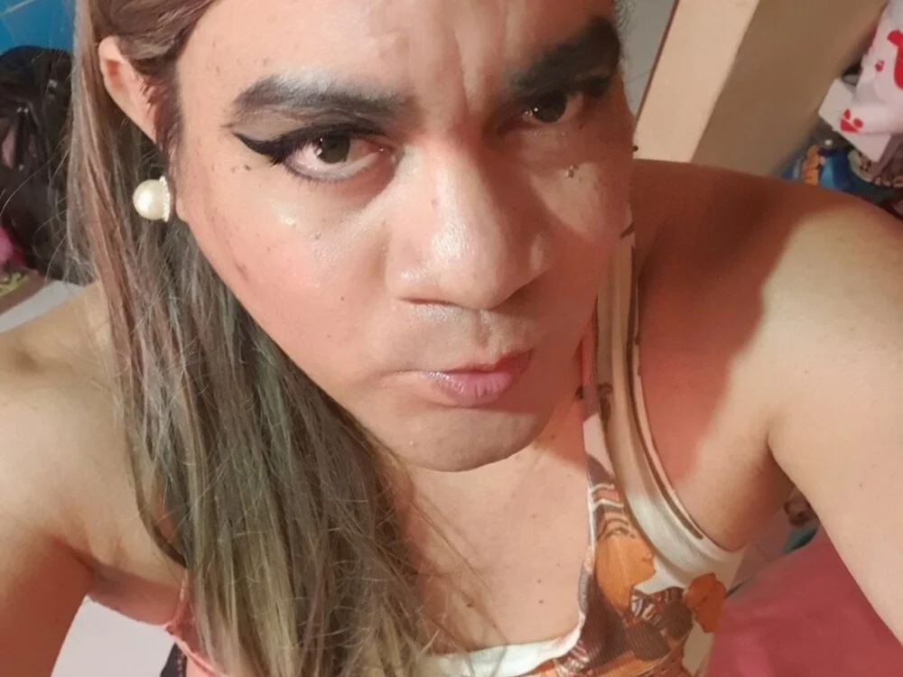 Catycan21 Obrolan XXX Offline