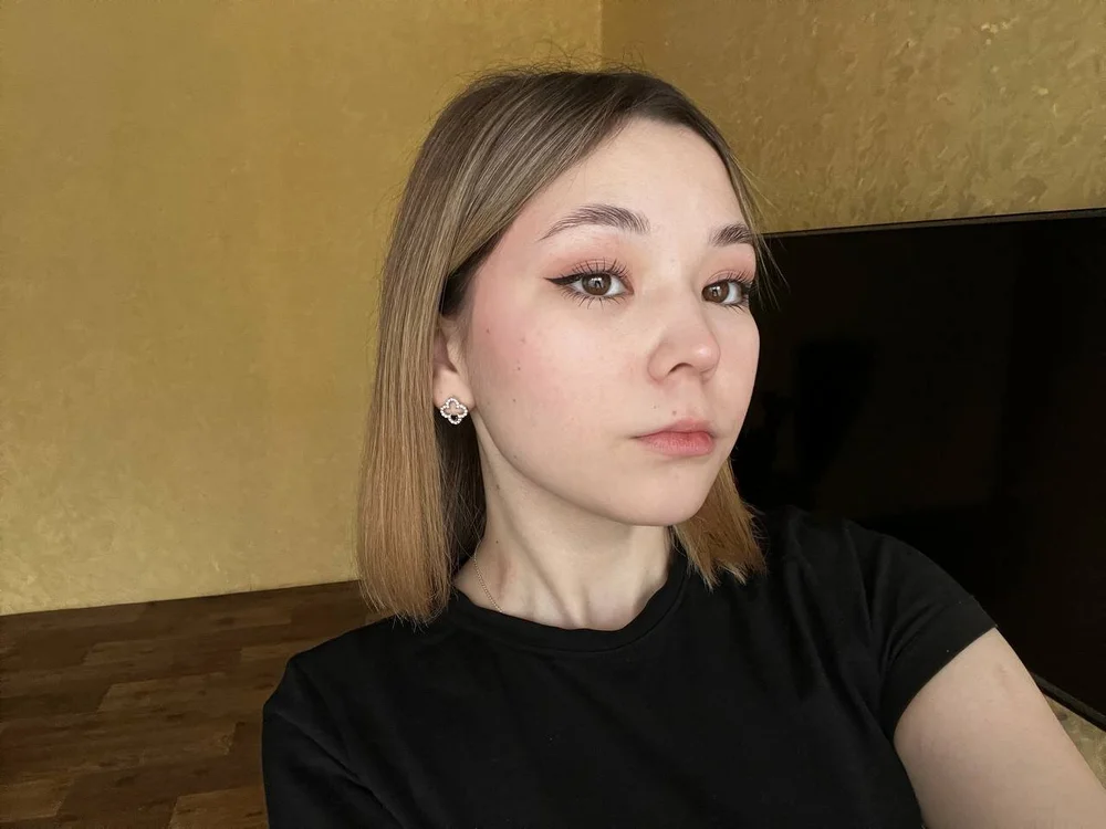 ErleneFoss' Offline Chat Room