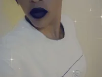 Petite Vee001