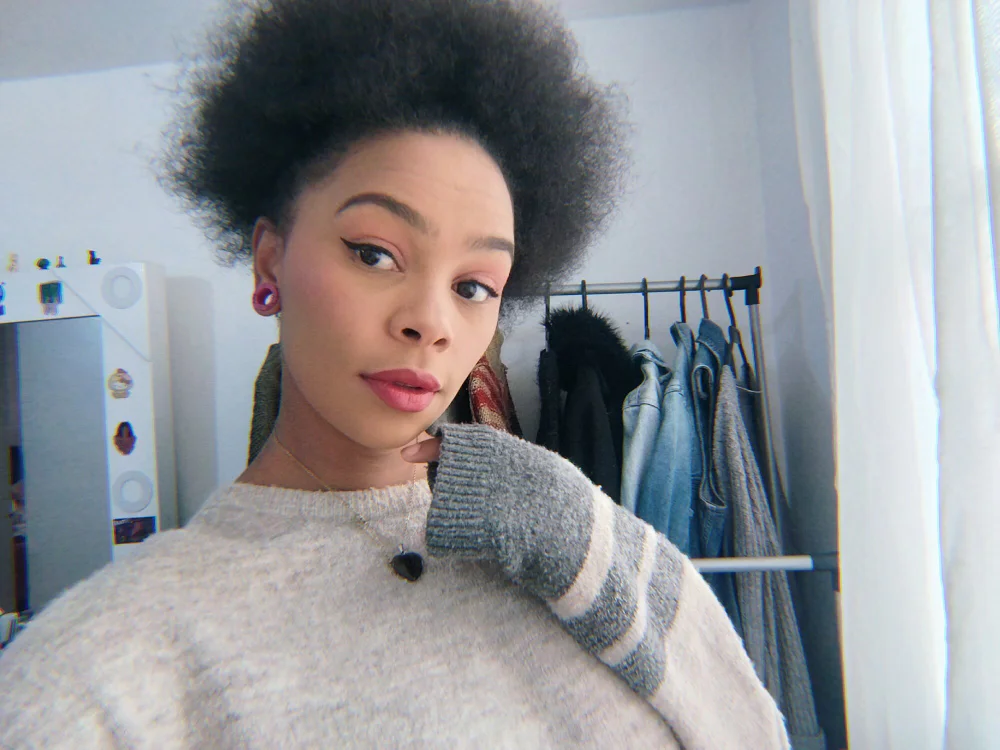 andreaa_zoee_'s Offline Chat Room