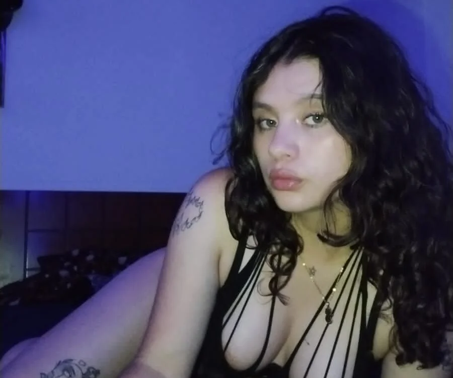 دردشة _MoonBlue_ الجنسية دون اتصال