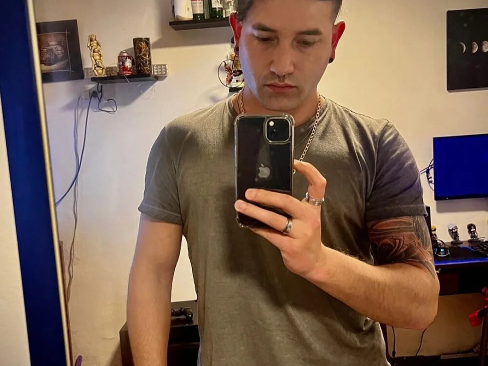 Офлайн-чат XXX ivaneez