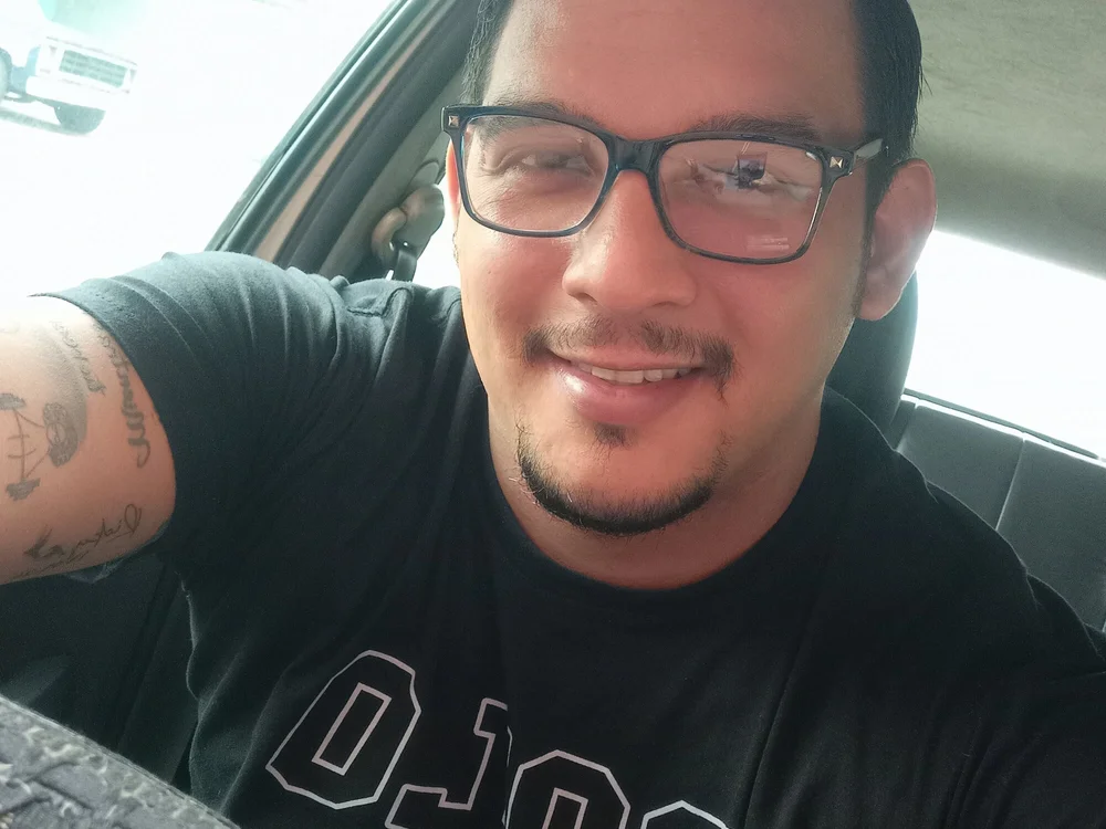 Mister_Tatto offline chatrum