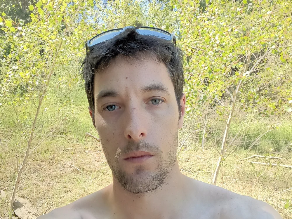 Rober_galargan Offline XXX chat