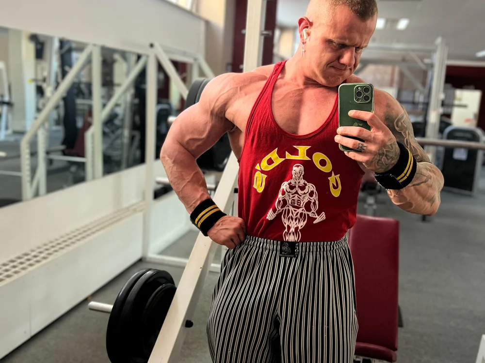 MASSIVEMAXI's Offline XXX Chat