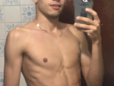 Alex_Ferre