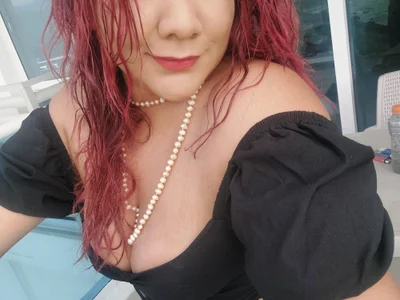 Urhorny_preggo