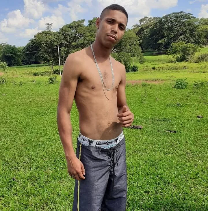 Offline chatovací místnost roginho014