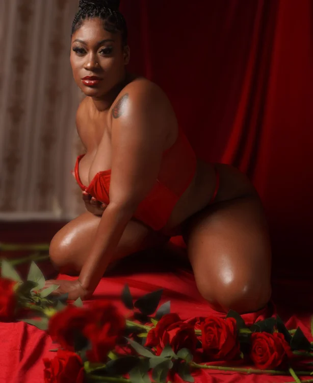 MadameRedd's Offline XXX Chat