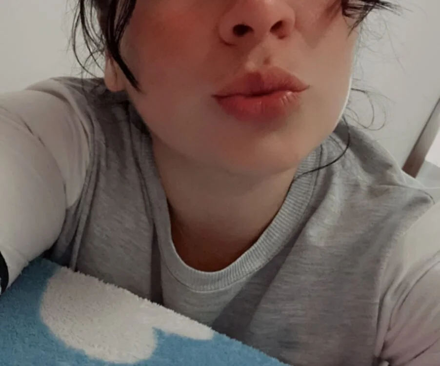 nicole_thomson offline chatrum