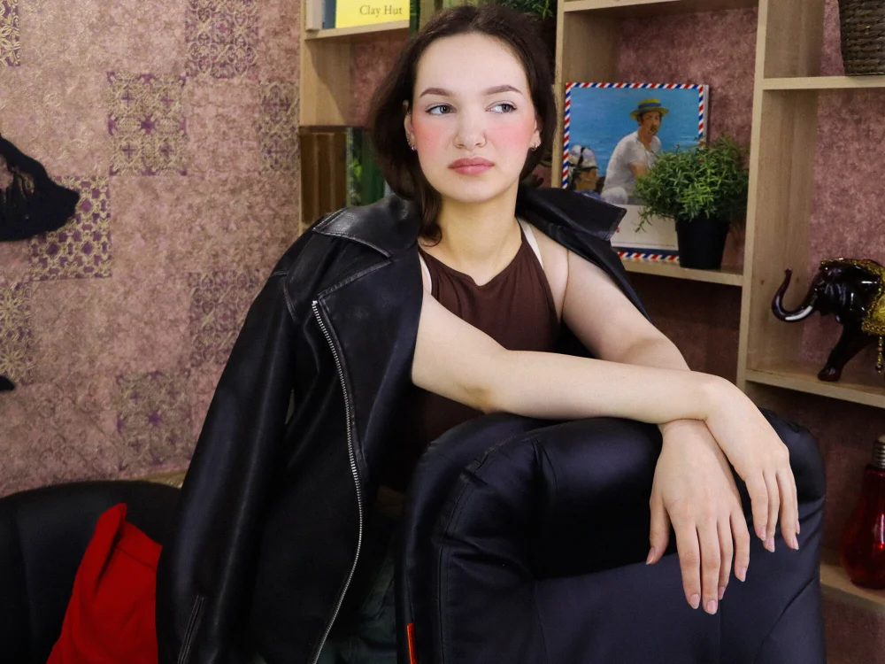 DebbieLoopi's Offline Chat Room