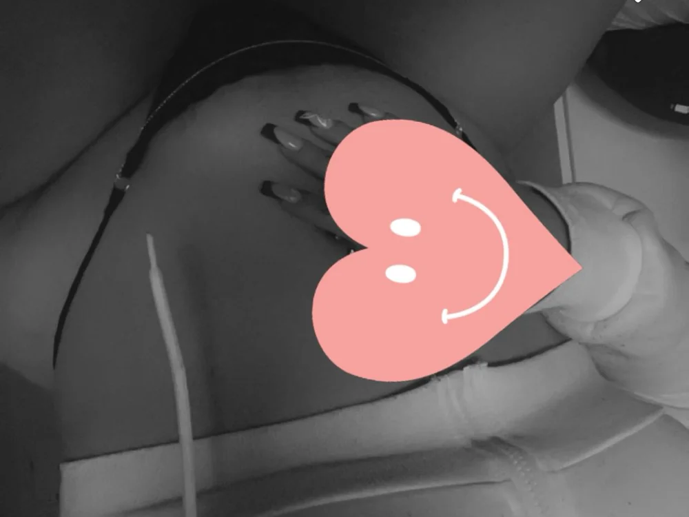 SugarThighs2's Offline XXX Chat