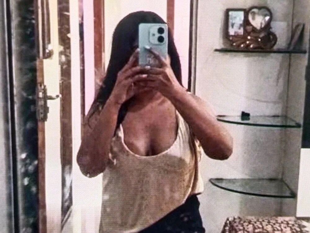 Prishaa_ Offline XXX Chat