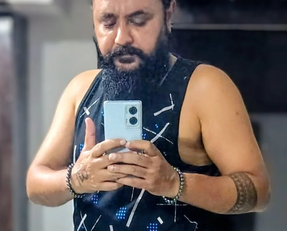Rriikk83 Chat XXX Ngoại tuyến