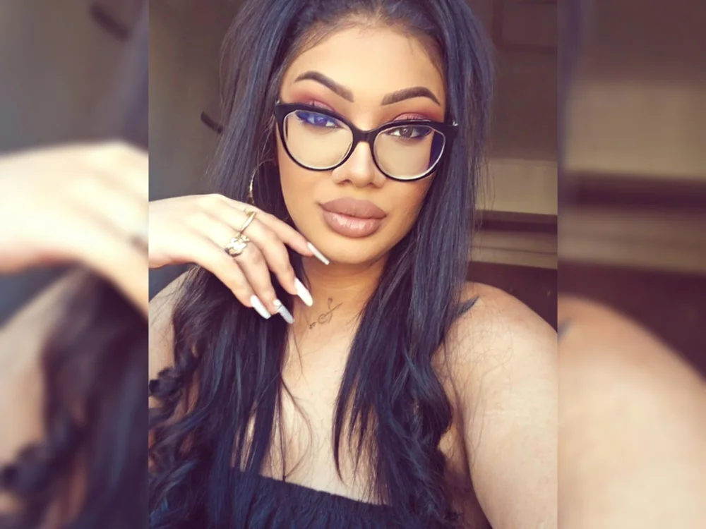 VANESSA0812's Offline Chat Room