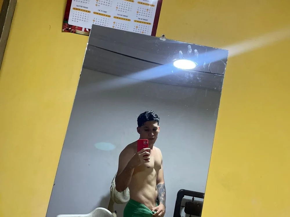 JadeeBlaze: офлайн-секс-чат