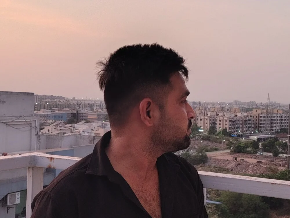 ShaggyFlypast Chat XXX offline