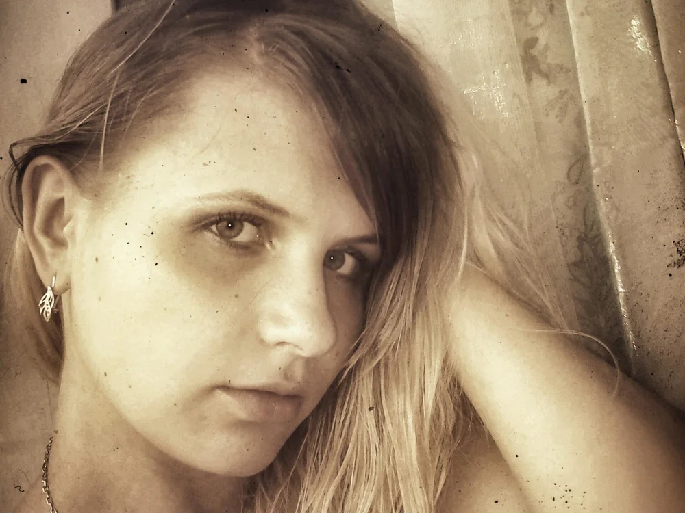 VioletaCrown's Offline XXX Chat