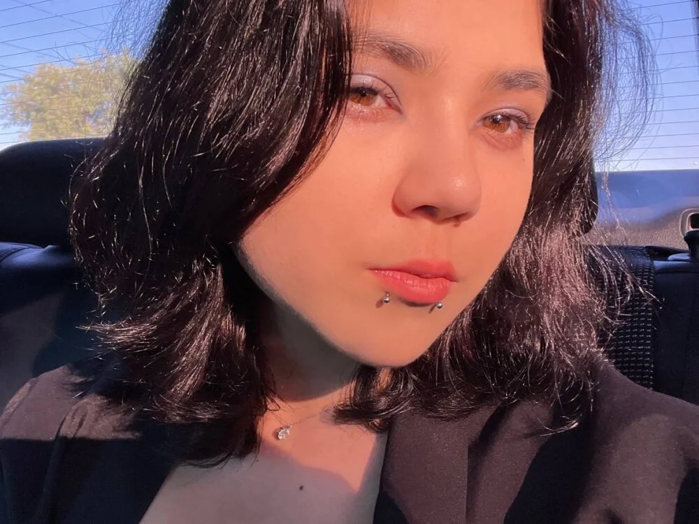 KhalilahGreis' Offline XXX Chat