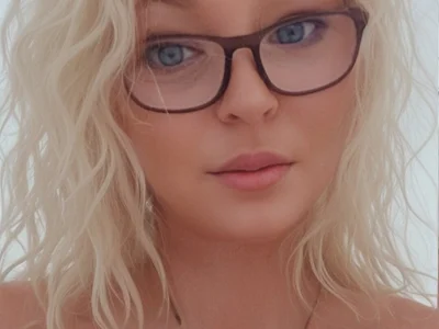 KaylaLee66 Female Moderatelypricedcam2cam Striptease Webcam