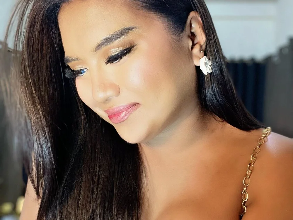 SweetBella69XoXo 离线XXX聊天