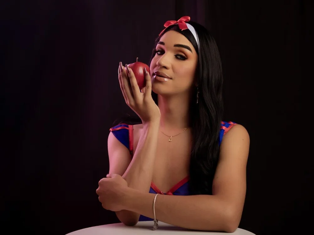 Alice_Graay_'s Offline Chat Room