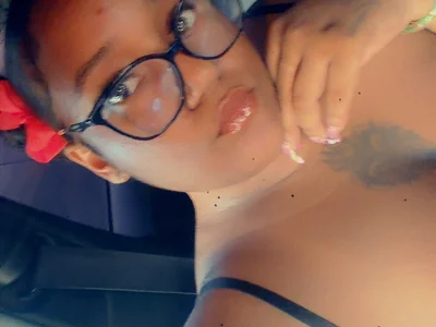 C4relesswhisperr - Girl 