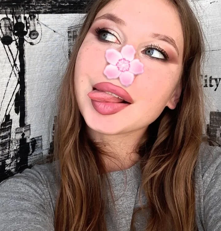 Mikki5P – Offline XXX chat