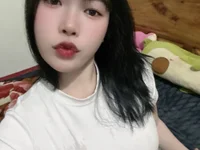 DoliceGirl2k's webcam live show