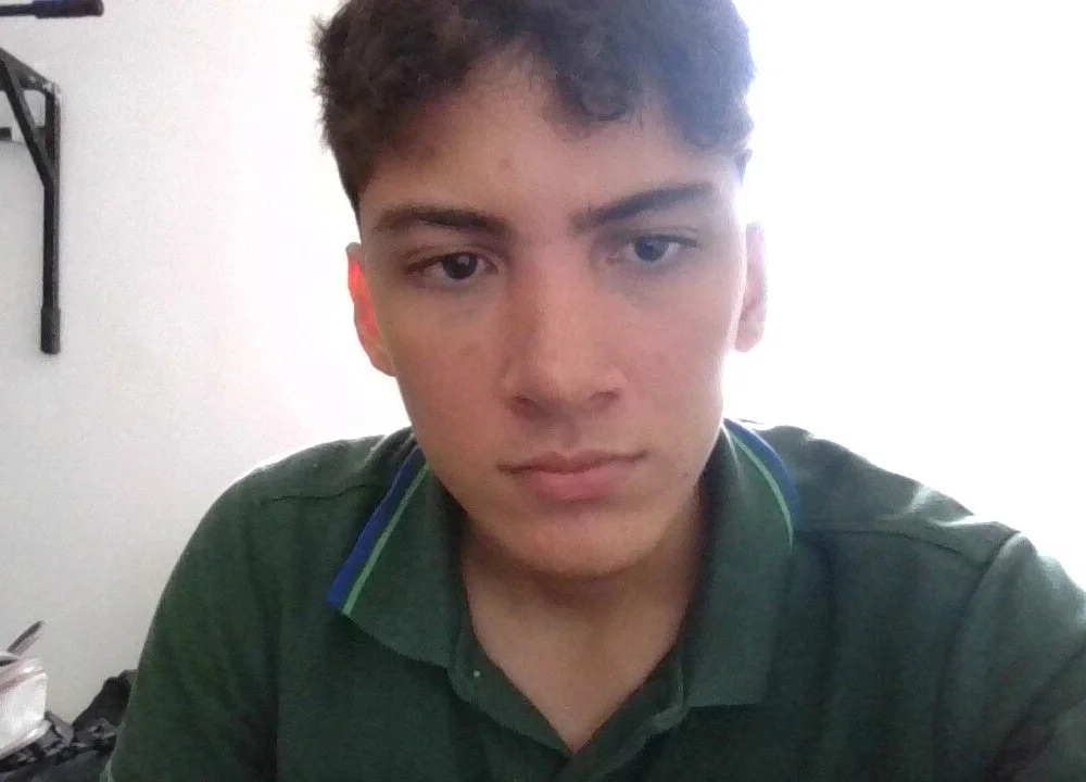 Luwuassboy's Offline Chat Room