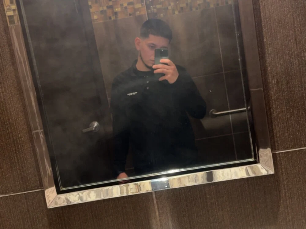 afficial_uncut Chat XXX offline