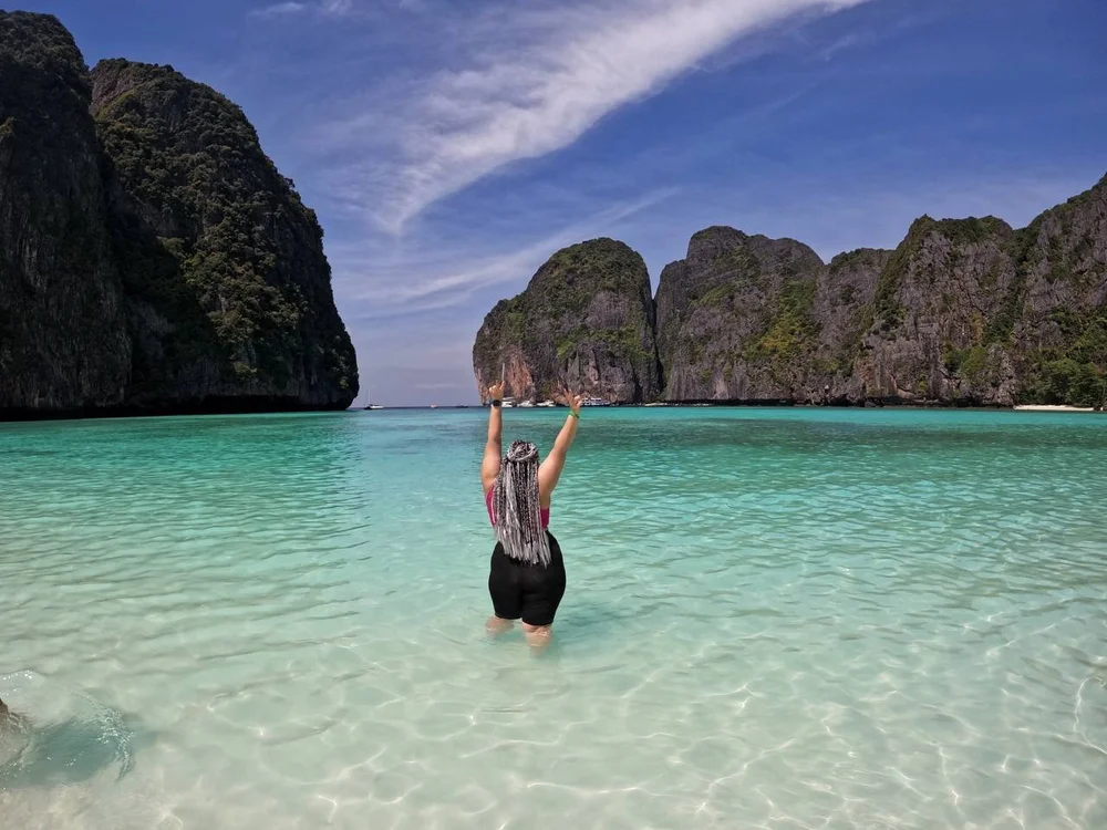 Nikki_Kardashian 离线XXX聊天