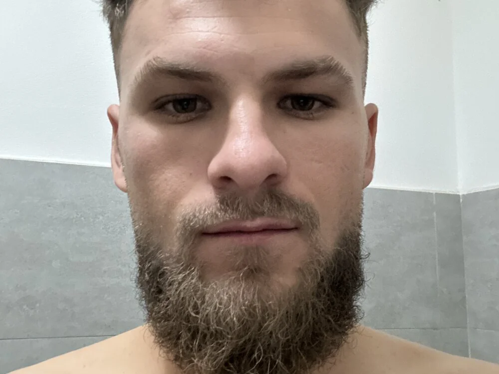 luke_eddisonn 离线XXX聊天