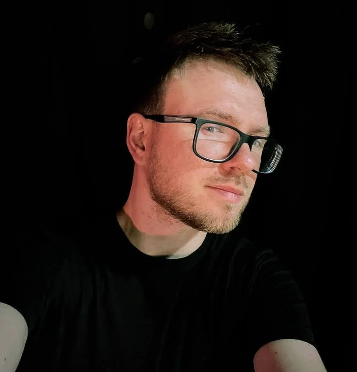 ashton_heart offline XXX-chat