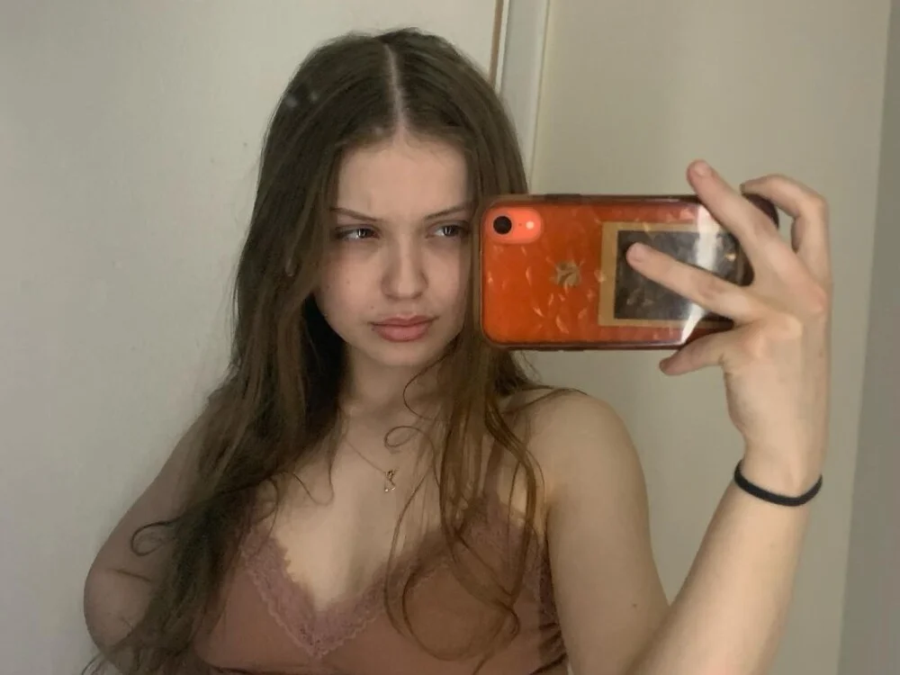 sexyllexi's Offline XXX Chat