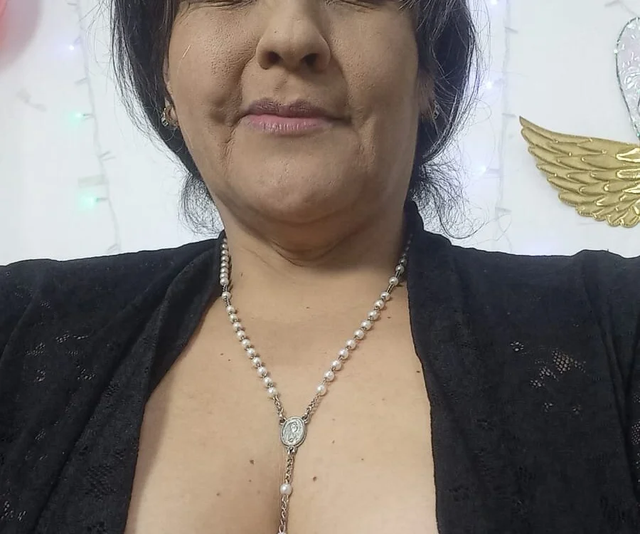 Merlyna_Goldenss cam model