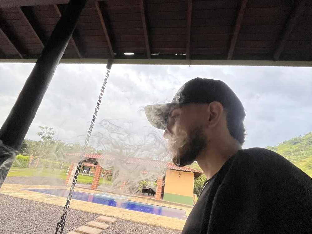 Paul0222 Offline XXX-Chat