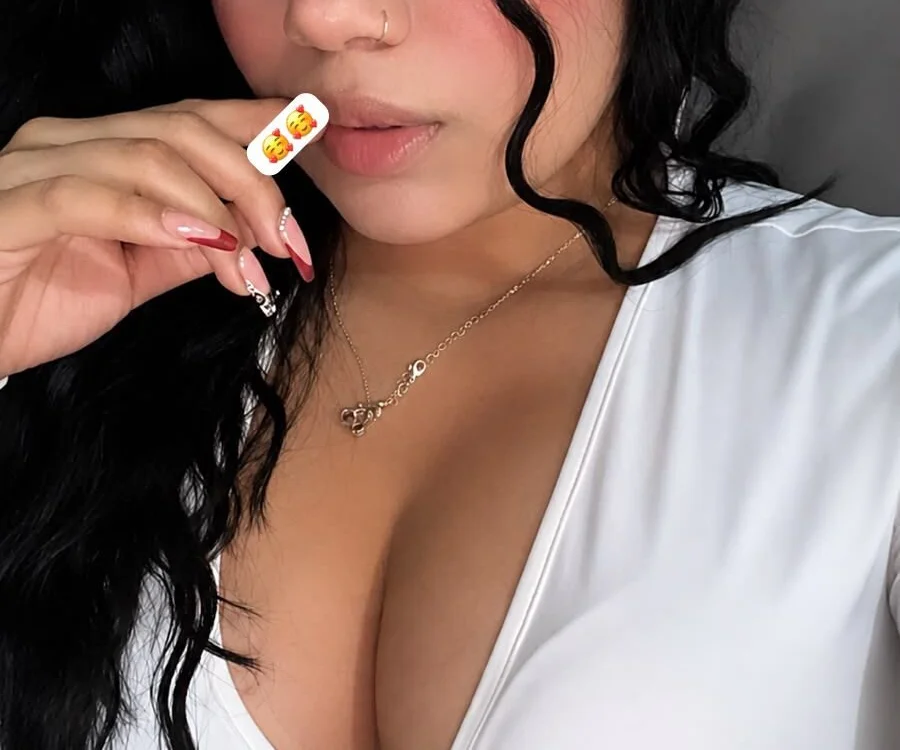 Valeria_01's Offline XXX Chat
