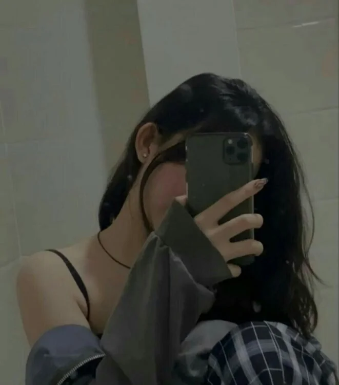 Pickmegirl_999's Offline XXX Chat