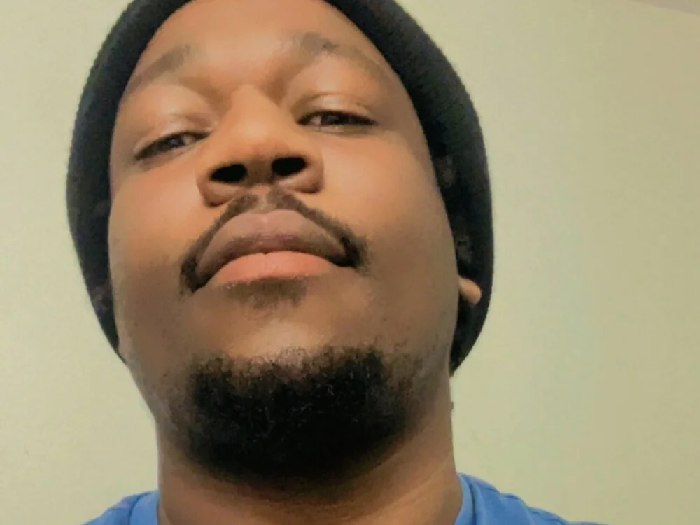 Hazelnuts29: офлайн-секс-чат