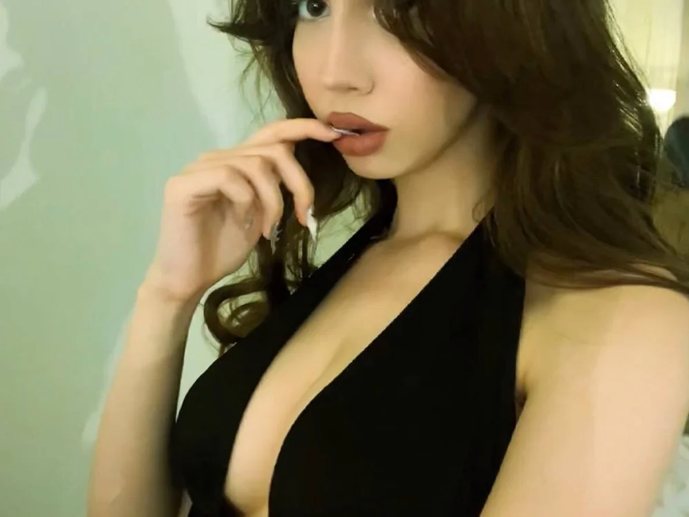 Not_Elize's Offline Chat Room