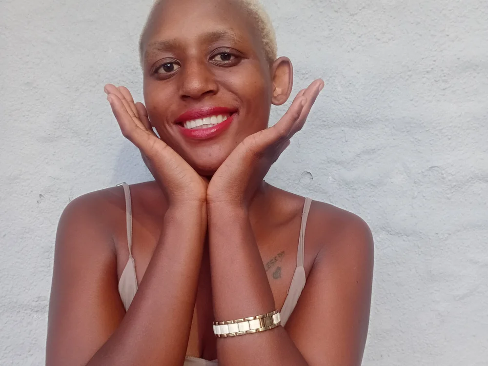 BootySoYummyX 離線 XXX 聊天