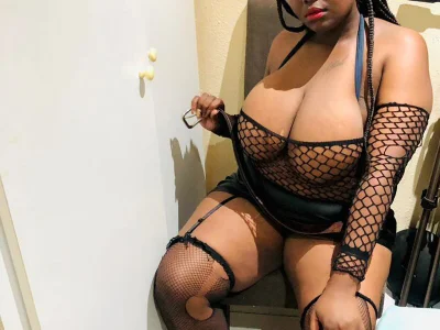 MissTiTi01: συνομιλία ΧΧΧ εκτός σύνδεσης