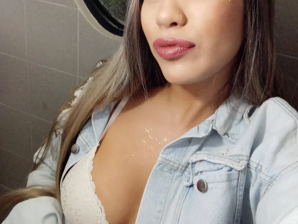 cholita22's Offline XXX Chat